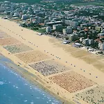 Delightful Seaside Flat With Ac - Beahost Apartment