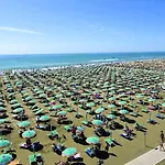 Delightful Seaside Flat With Ac - Beahost * Bibione