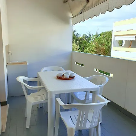 Delightful Seaside Flat With Ac - Beahost 아파트 비비오네