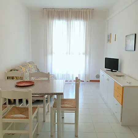 Delightful Seaside Flat With Ac - Beahost Бибионе