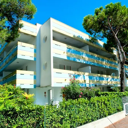 Delightful Seaside Flat With Ac - Beahost *